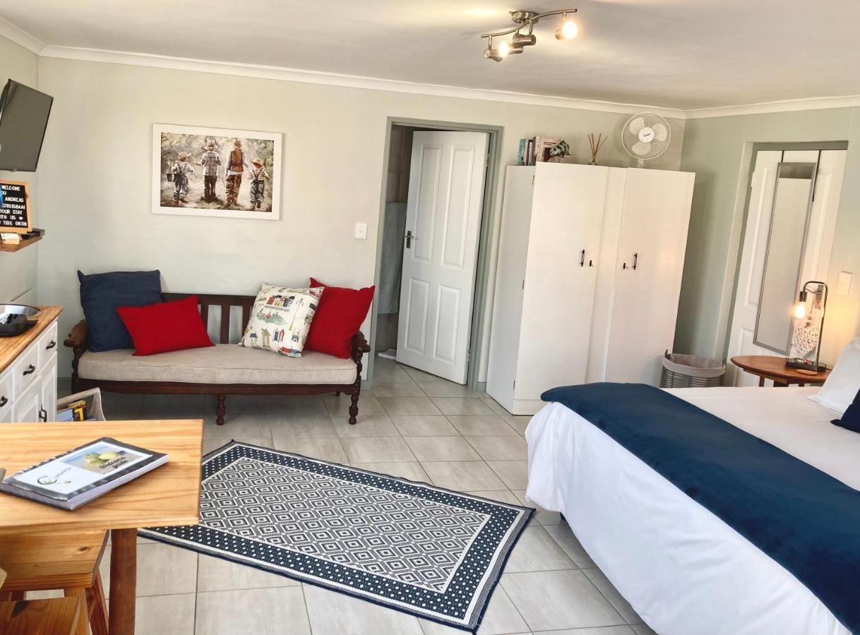 C-Pampoentjie Apartment Struisbaai Exterior photo